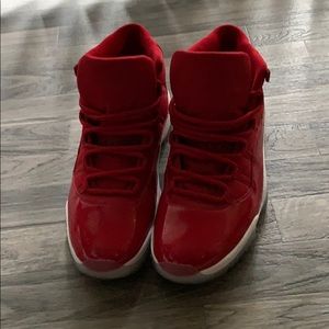 Air Jordan 11 Retro Men’s Size 13